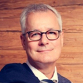 Jos Uivel, Penningmeester